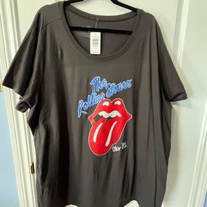 TORRID S/S ROLLING STONES T SHIRT SZ 5X - NWT